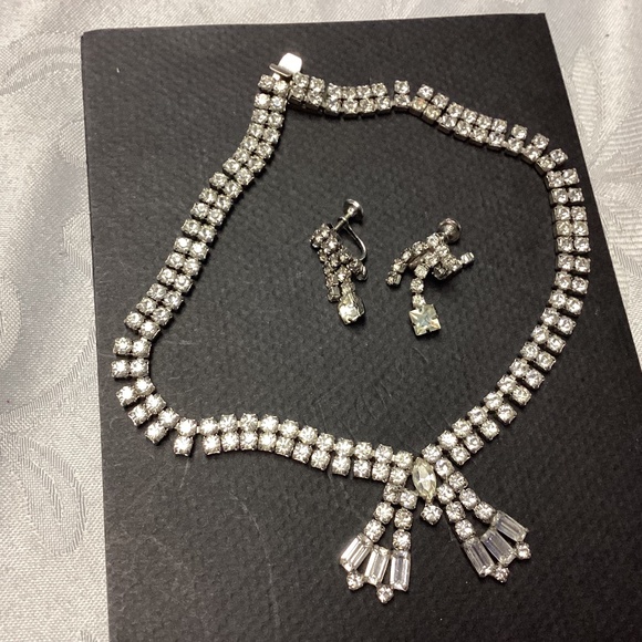 Rhinestone necklace and earrings just stunning vintage - Picture 1 of 8